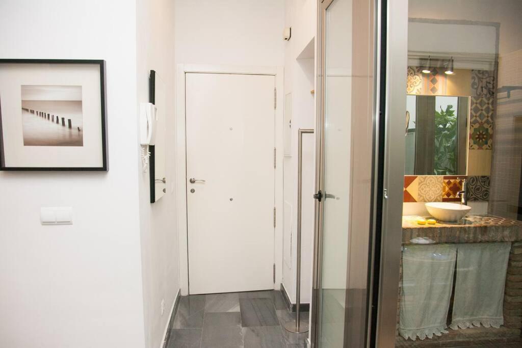 Beautiful Silent Apartment Private Parking 세비야 외부 사진